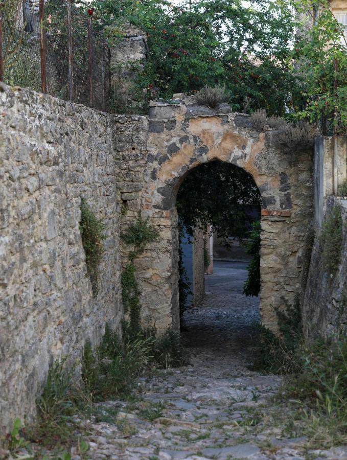 Le 37 Malaucene Bed and Breakfast Εξωτερικό φωτογραφία