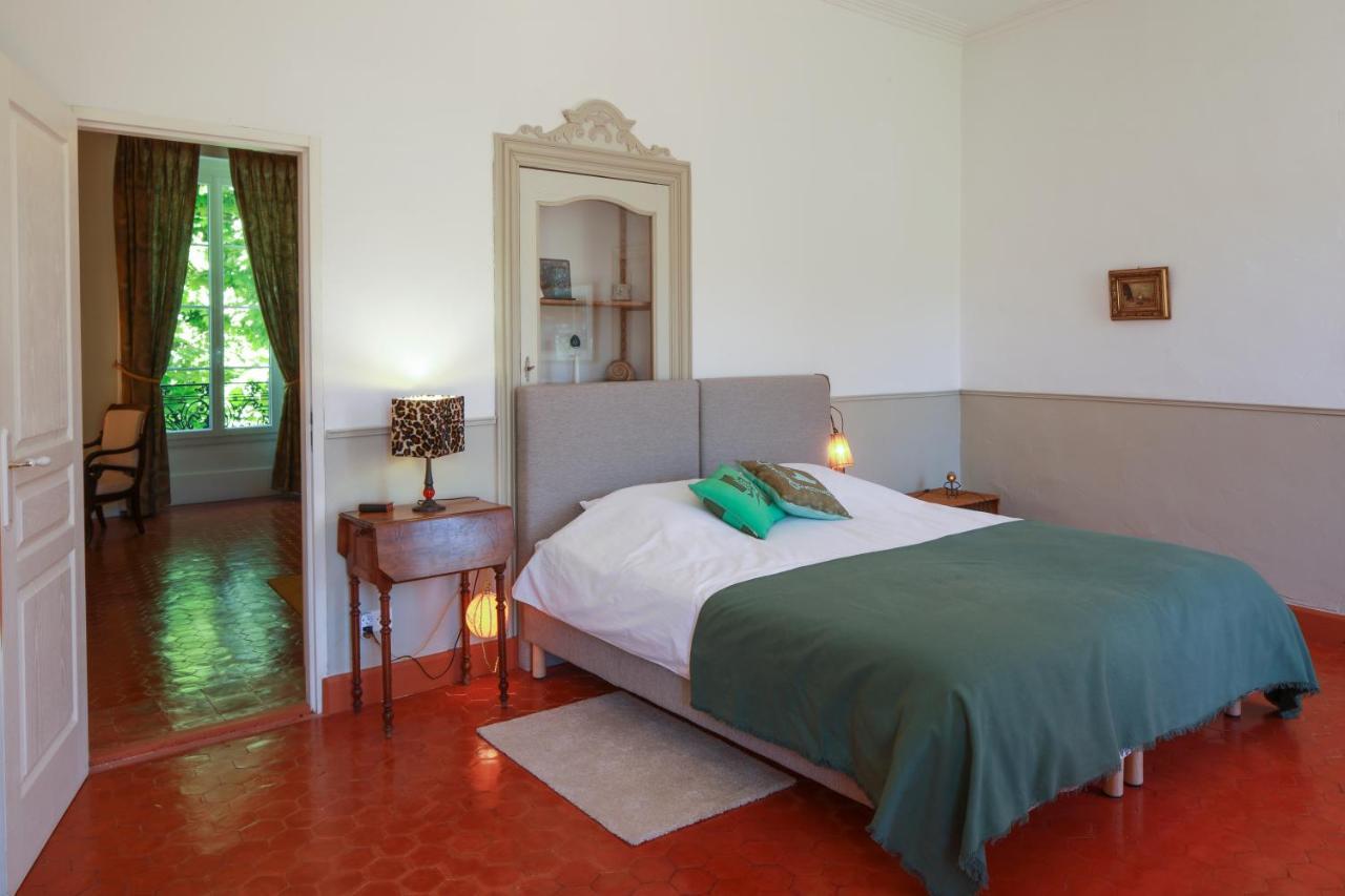 Le 37 Malaucene Bed and Breakfast Δωμάτιο φωτογραφία